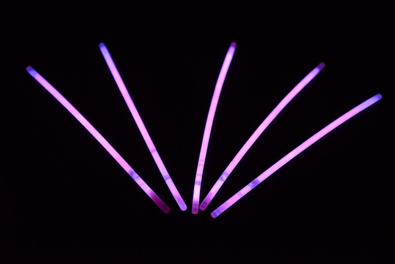 100pcs Pink Glow Sticks Bracelets Light Party Glowsticks Glow in the dark Toys Light
